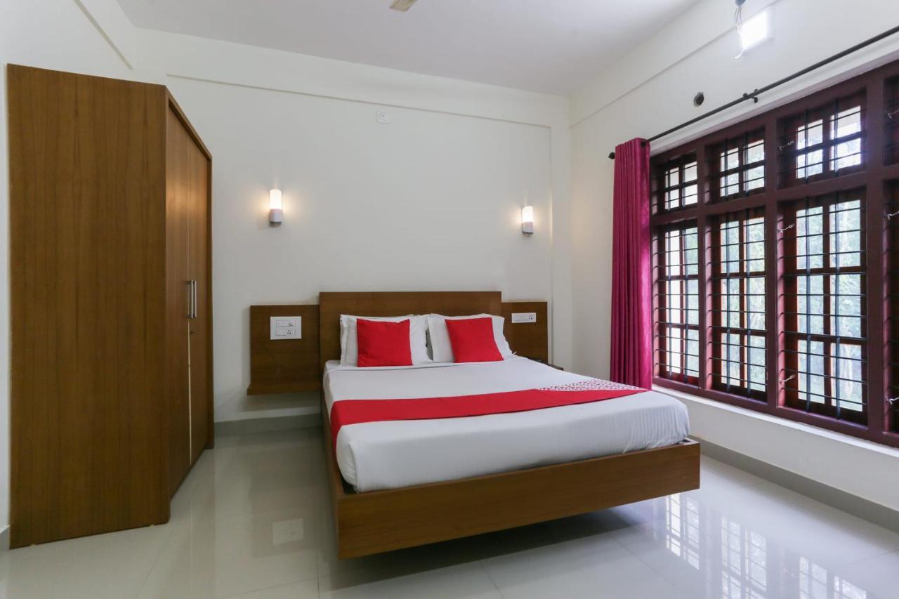 Oyo 8897 Resort August Residency Sultan Bathery Exterior foto
